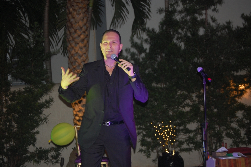 GUY BAVLI VIP PARTIES ENTERTAINER